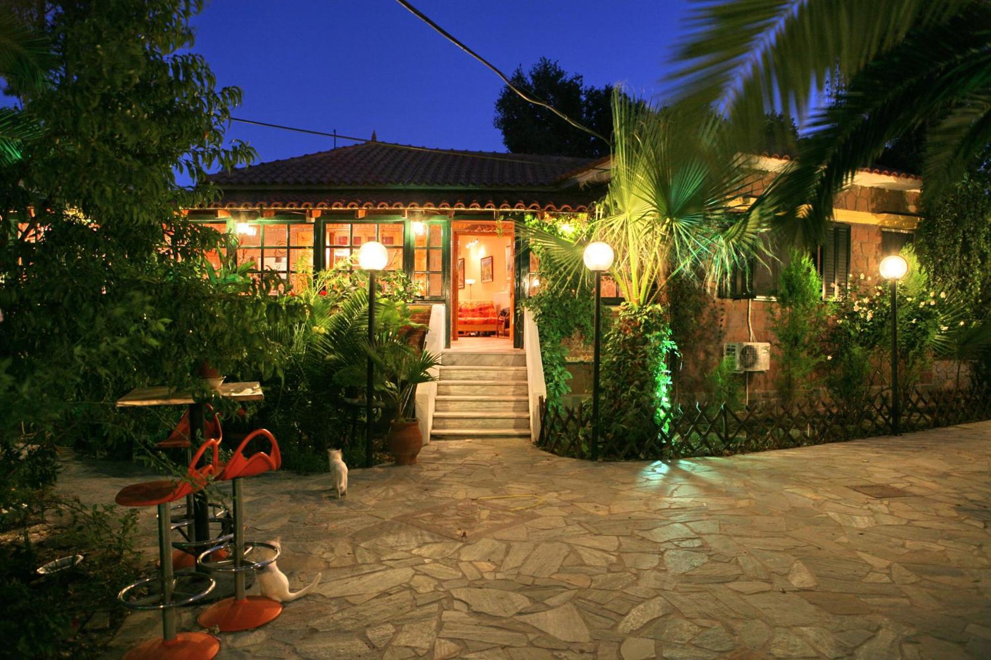9 Musses Hotel Apartments Skala Mistegnon Екстер'єр фото