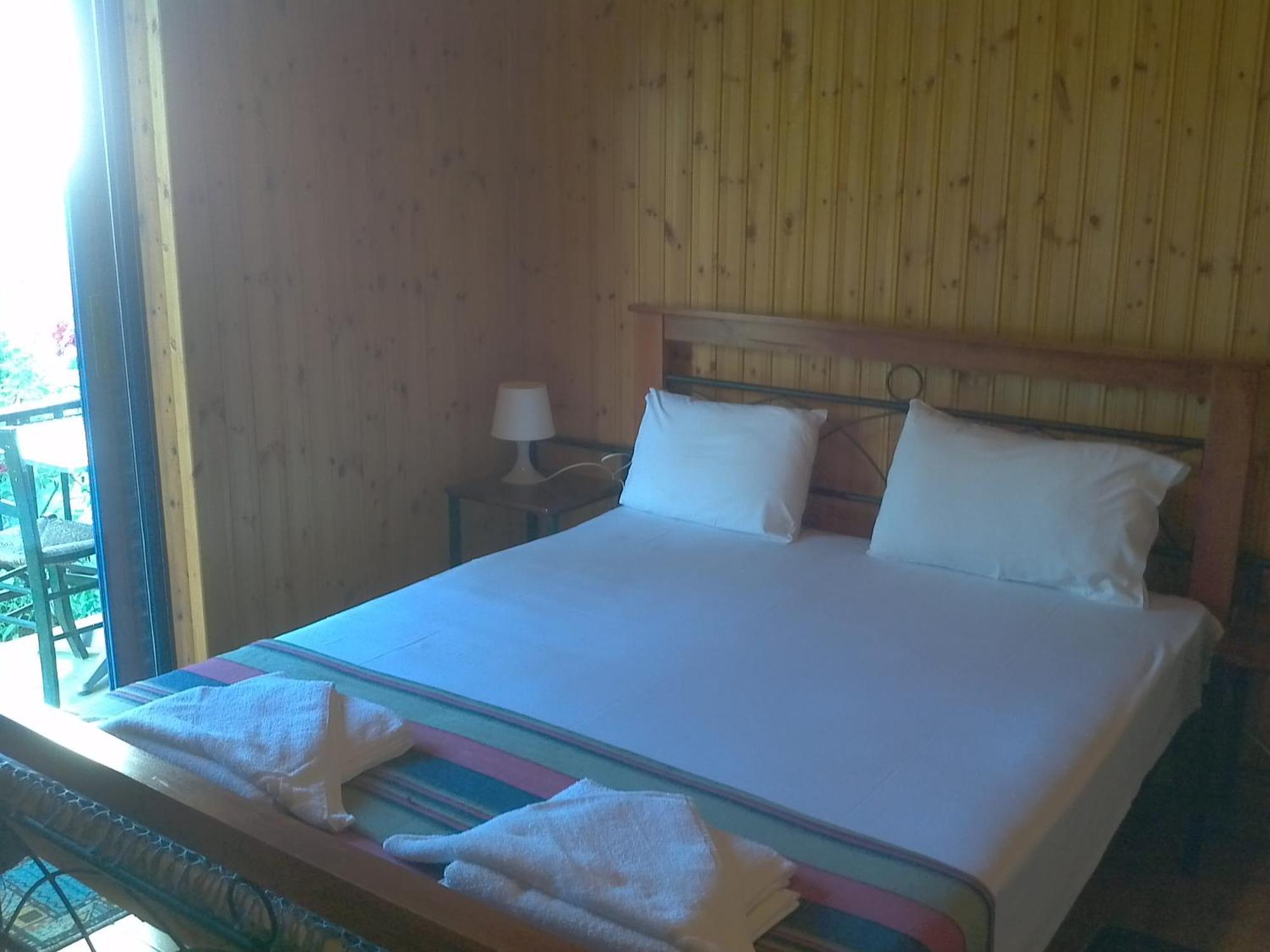 9 Musses Hotel Apartments Skala Mistegnon Номер фото