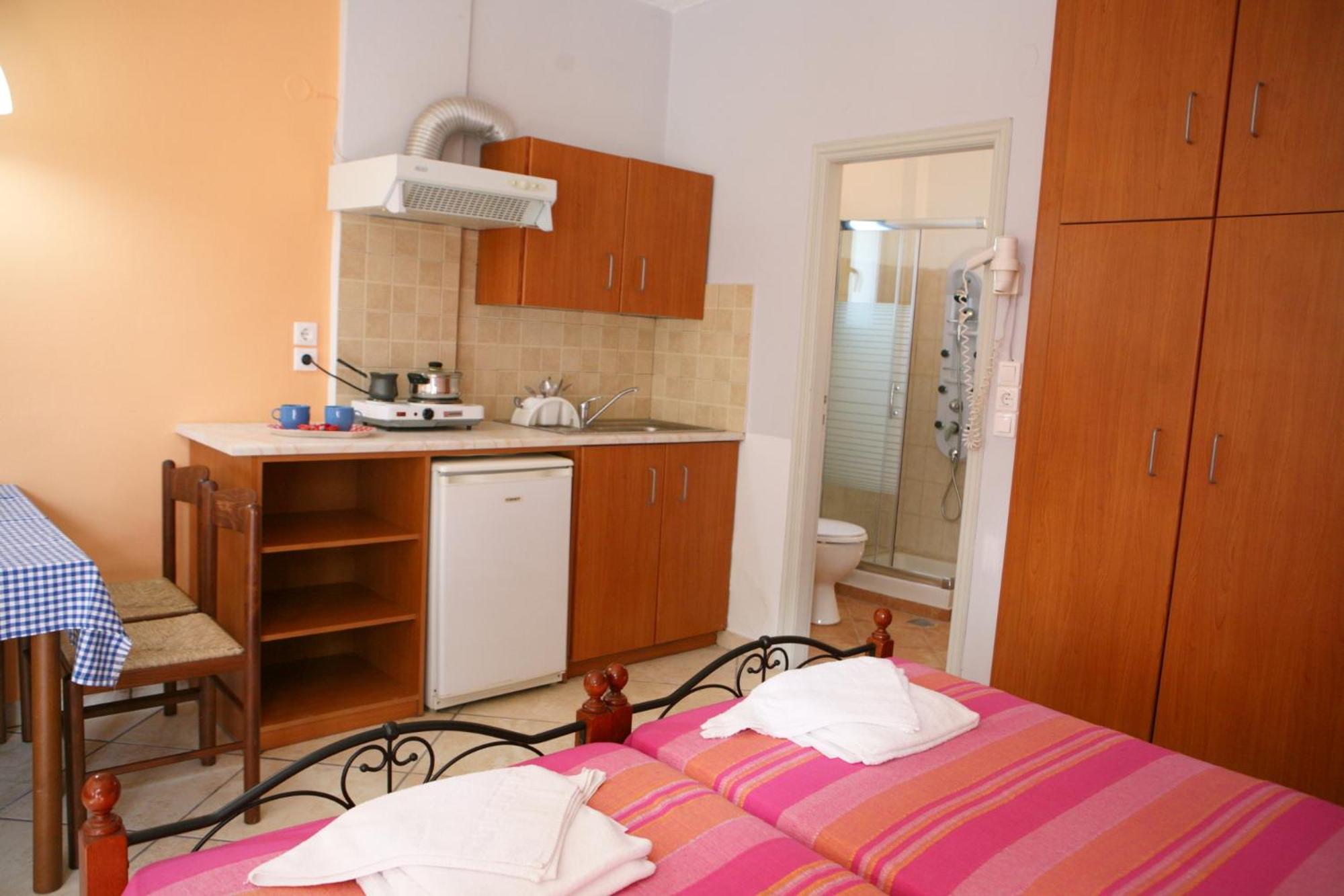 9 Musses Hotel Apartments Skala Mistegnon Номер фото