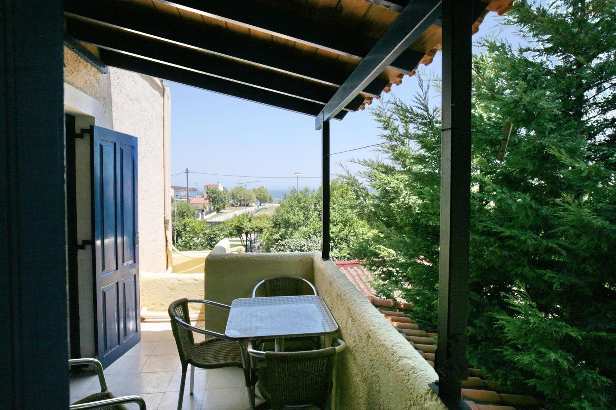 9 Musses Hotel Apartments Skala Mistegnon Екстер'єр фото