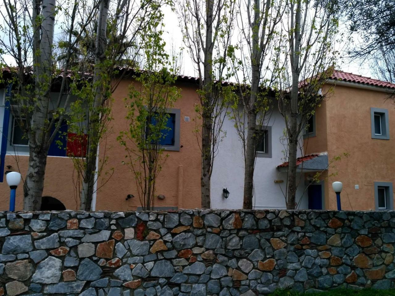 9 Musses Hotel Apartments Skala Mistegnon Екстер'єр фото