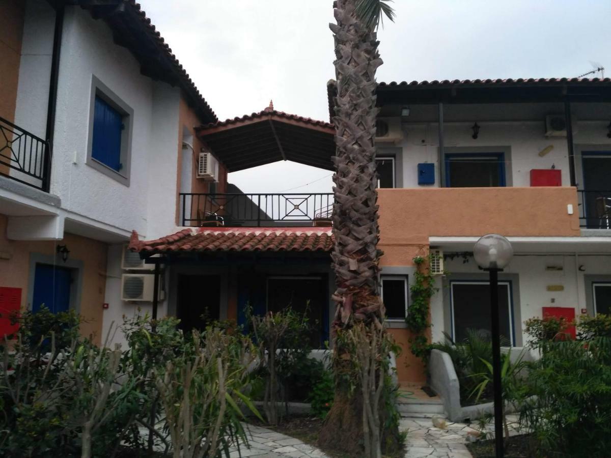 9 Musses Hotel Apartments Skala Mistegnon Екстер'єр фото